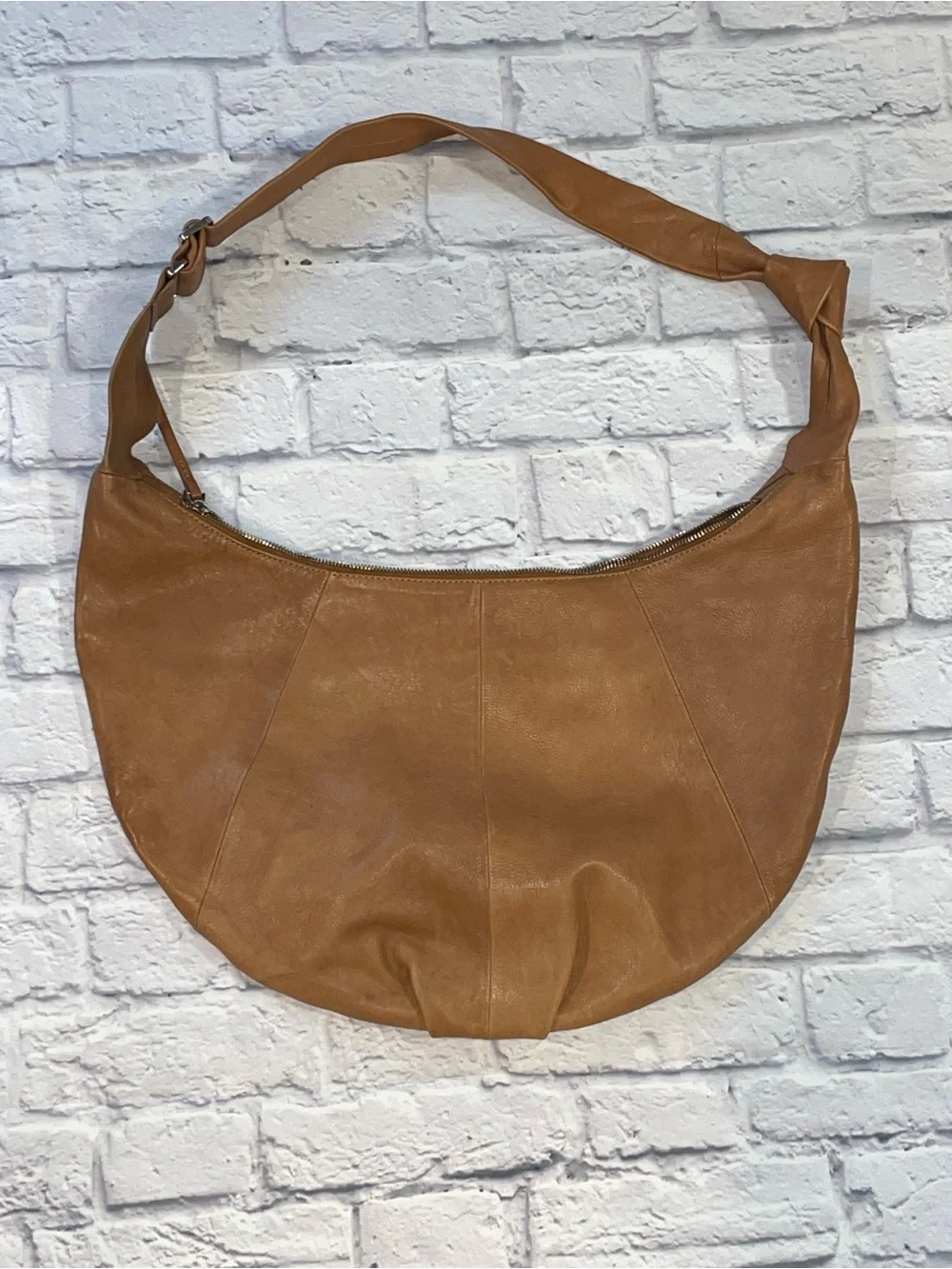 Mango Crescent Bag, Tan Large Leather Hobo, Zip Closure, Pocket Inside, MNG